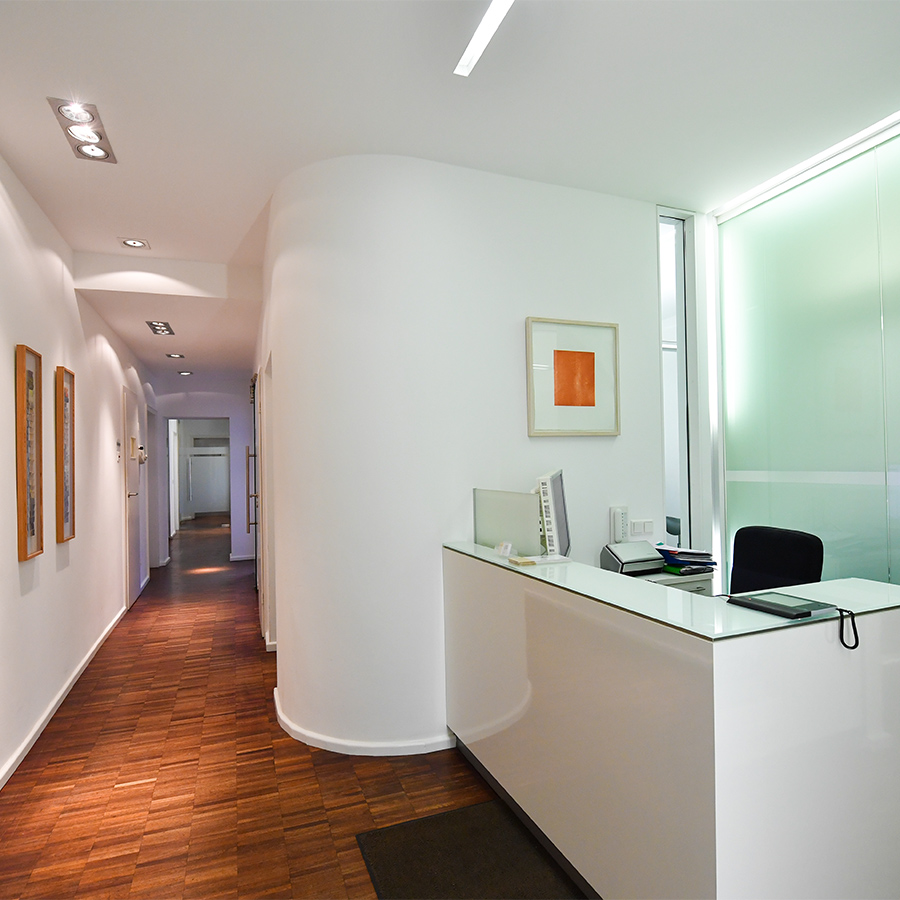 Zahnärzte Düsseldorf Herzogstraße Empfang